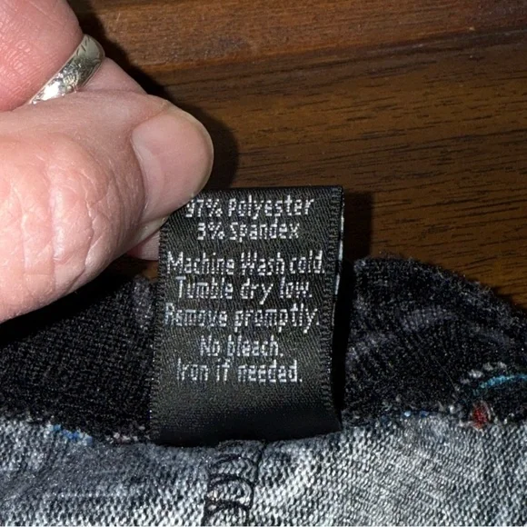 WinWin Black Paisley Boho Tunic V-Neck Bell Sleeve Festival Top S-M - Picture 6 of 7